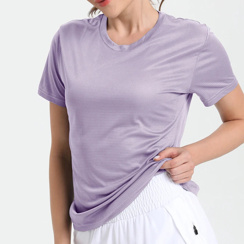 T-shirt desportiva de secagem rápida para mulher, cor sólida, ultraleve, respirável, leve, para corrida e ginásio